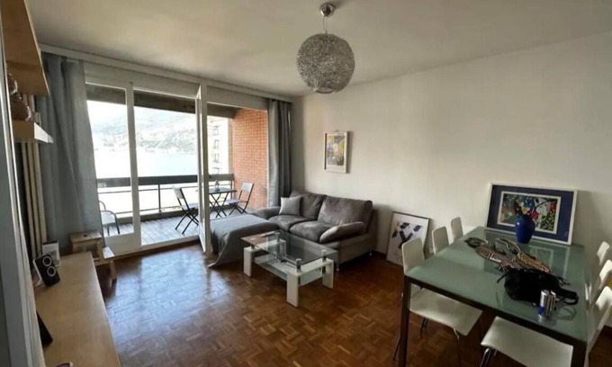 Paradiso Apartment | Paradise Lake View