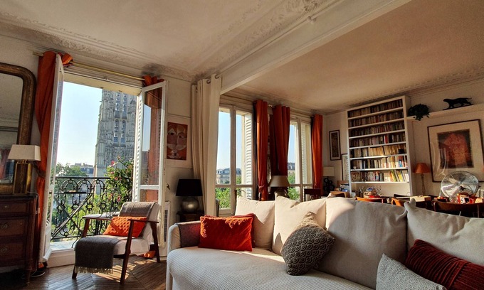 Paris City Center Apartment | Paris Chatelet, Modular Hausmannian Large Apartment Big modular Flat