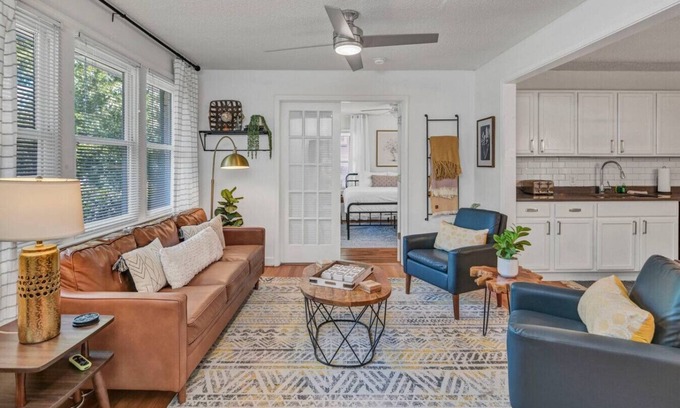 Earlewood House | Park St Haven | 4BR w/Patio