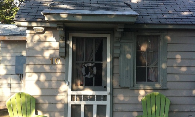 Ludington Apartment | Parkview Cottage #10 One Half Block to Beach - Sleeps 2