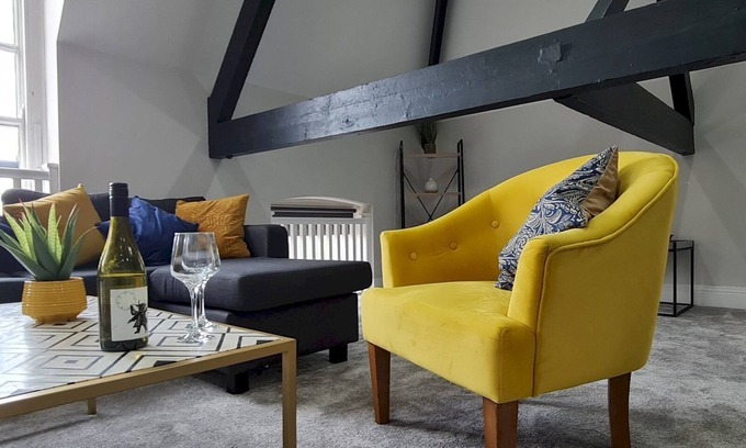 Sutton Coldfield Apartment | Pass the Keys | Bespoke Luxury Apartment in Sutton Coldfield