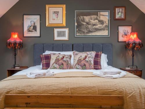 Roath House | Pass the Keys NEW Stylish & Elegant 2 Bed Apartment in the City!