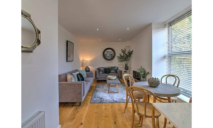 Chorlton-cum-Hardy Apartment | Pass the Keys | Stunning 2BR apt in the heart of Chorlton