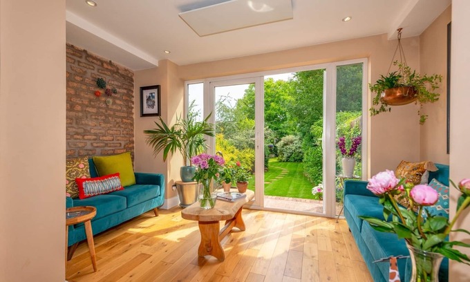 Stafford House | Pass the Keys | Stylish garden retreat nr Stafford Town/Hospital