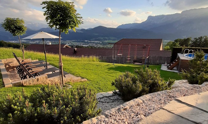 Puch bei Hallein Apartment | Peace and relaxation, family vacation, large garden