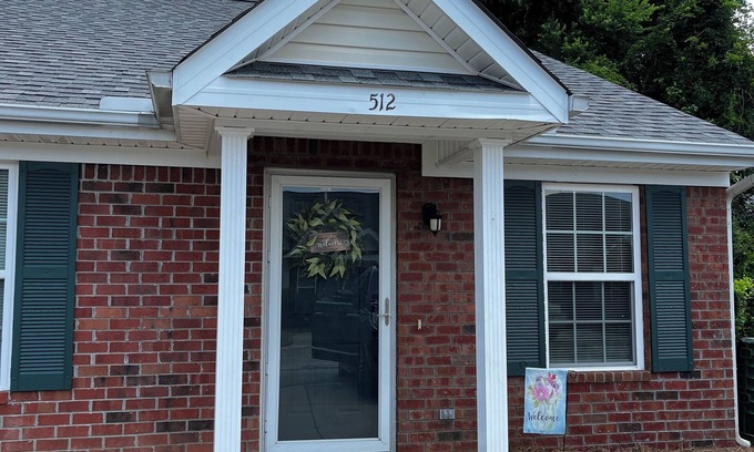 Evans House | Peaceful Evans Retreat – 2-Bedroom Townhome with WiFi and AC