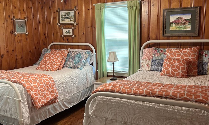 Mullins House | Peaceful Farm Getaway
