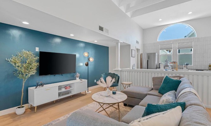 Camelback East House | Peaceful Phoenix Getaway - Central Location, Family-Friendly & Pool Table!