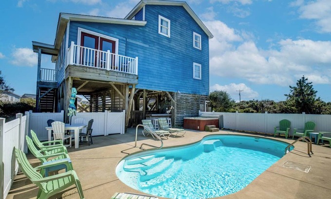 South Nags Head House | Pelican's Paradise | 150 ft from the beach | Private Pool, Hot Tub | Nags Head
