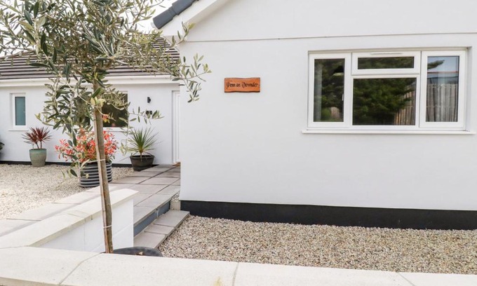 Quintrell Downs House | Penn-An-Vownder