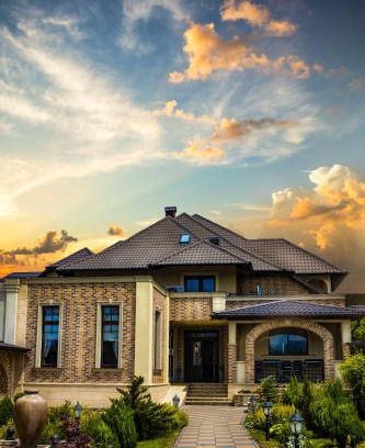 Agapia House | Pensiunea Eden