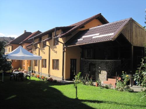 Rasnov House | Pensiunea Folea Rasnov