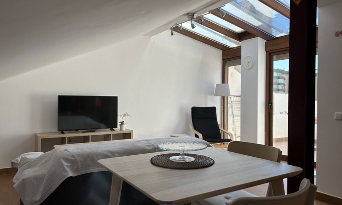 El Palo Apartment | Penthouse-Apartment-Private Bathroom-Terrace-2º piso sin ascensor
