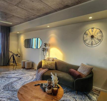 Darwin City Centre Apartment | Penthouse-level Waterfront Apartment