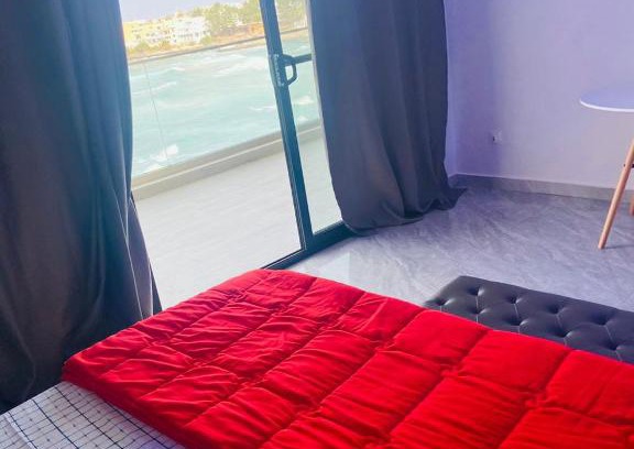 Yof Apartment | PENTHOUSE PIED DANS L'EAU