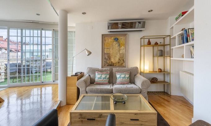 Almenara Apartment | Penthouse with large terrace and panoramic views in Madrid