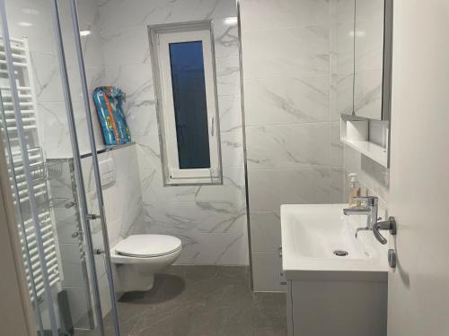 Postojna Apartment | Penzion Škorenjček