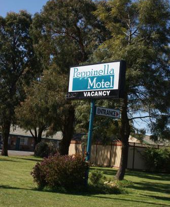 Delacombe Hotel | Peppinella Motel