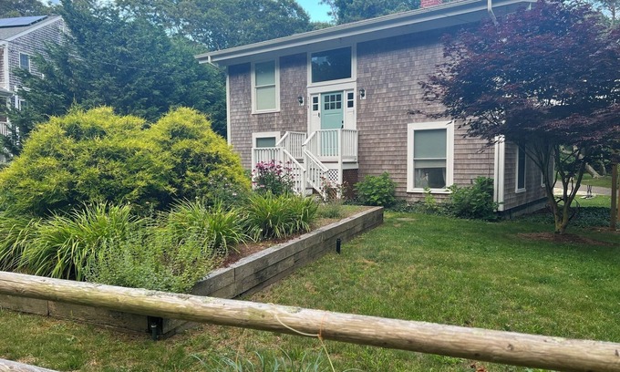 West Hyannisport House | Perfect bungalow near the beach in historic Craigville Village