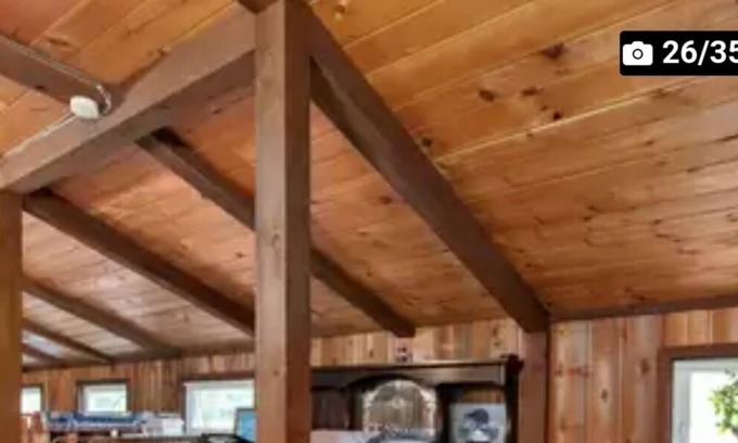 Oshkosh House | *perfect EAA spot* quiet waterfront home