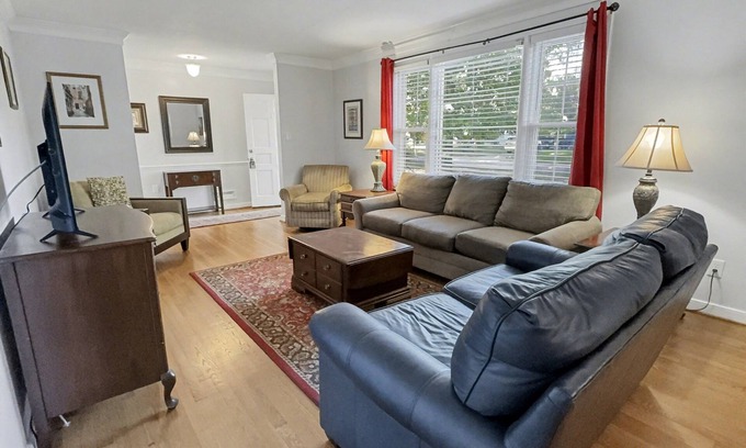 North Chesterfield House | Perfect for Extended Stays! One Level/Fenced Yard/Pets Welcome