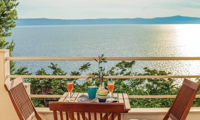 Zivogosce Apartment | Pet friendly apartment in Zivogosce