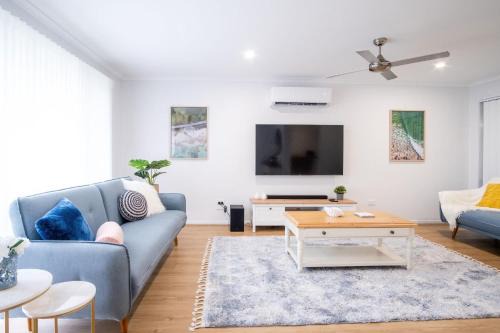 Battery Hill House | Pet Friendly Battery Hill Home away from Home