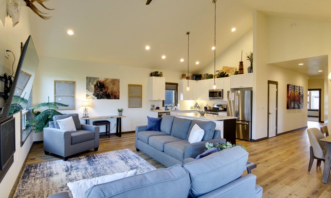 Four Corners House | Pet-Friendly Bozeman Home ~ 7 Mi to Downtown!
