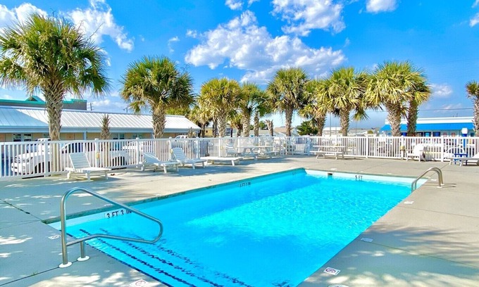 Atlantic Beach Hotel | Pet-friendly, Centrally Located, 3 Blocks to beach! Unit 206