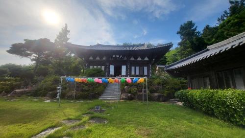 Goheung Cabin | Pet Friendly Hanok Temple Stay