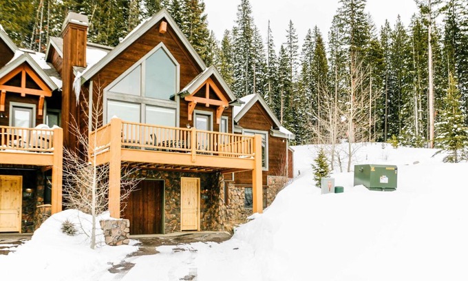 Winter Park House | 🐾 PET-FRIENDLY | Lakota Antlers 300 | Alpenglow Hot Tub Views | Game Room!