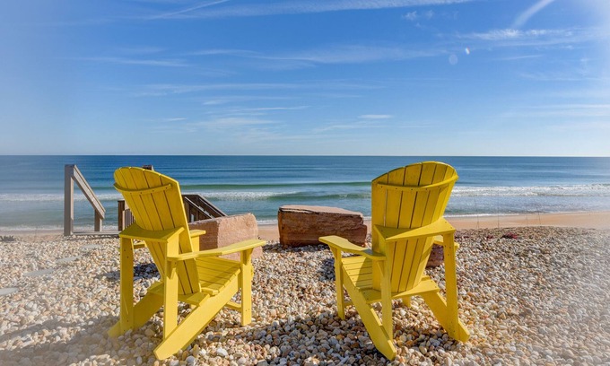 Painters Hill House | Pet-friendly Oceanfront Home w Cinnamon Beach Views