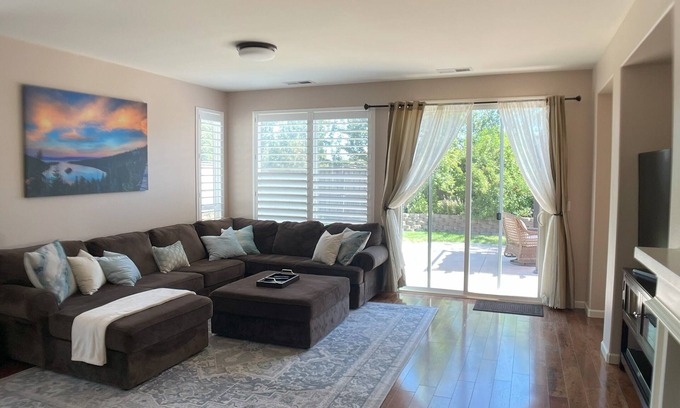 Reno House | Pet Friendly South Reno Sanctuary: Your Home for Extended Family Comfort