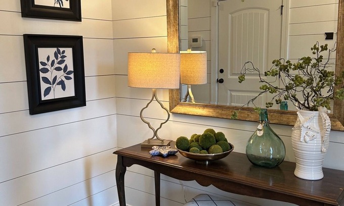 Epworth Acres House | Pet friendly with community pool!