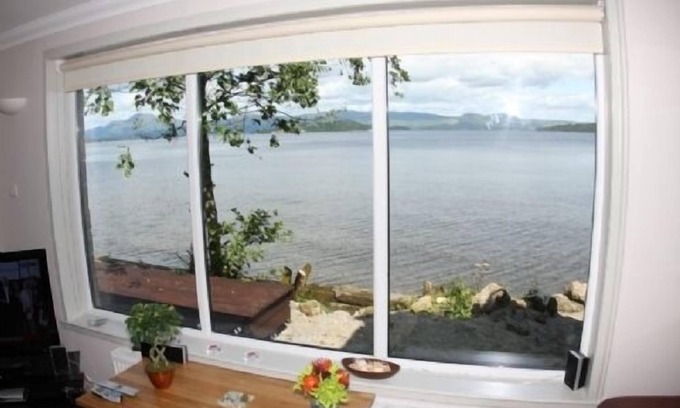 Arden Cottage | Pier Cottage - Sleeps 2 - sleeps 2 guests in 1 bedroom