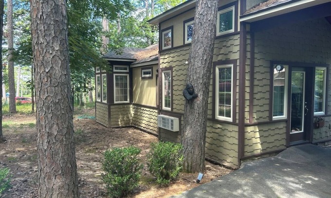 Eureka Springs Apartment | Pine Haven Apartment