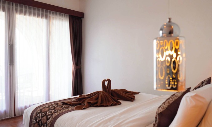 Songan Hotel | Pinggan Skyline