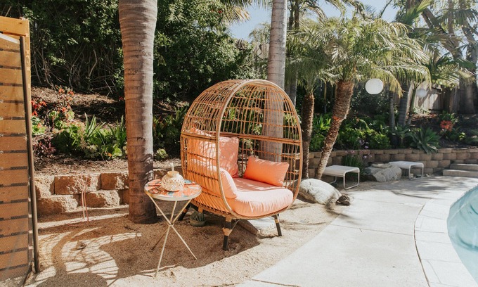 Fire Mountain House | Pink Paradise Inn - 5 BR Fun Retro Home w/Pool