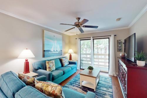 Folly Field Apartment | Pinnacle Port A-134