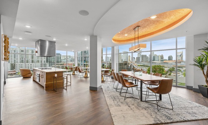 The Gulch Apartment | Platinum Suite Penthouse Suite The Gulch