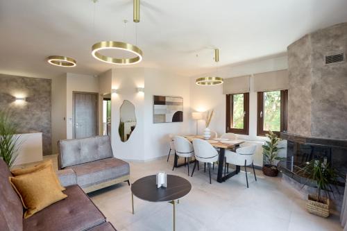 Kato Lechonia Villa | Pnoẽs Pelion Luxury Seaview Villa with priv Garden