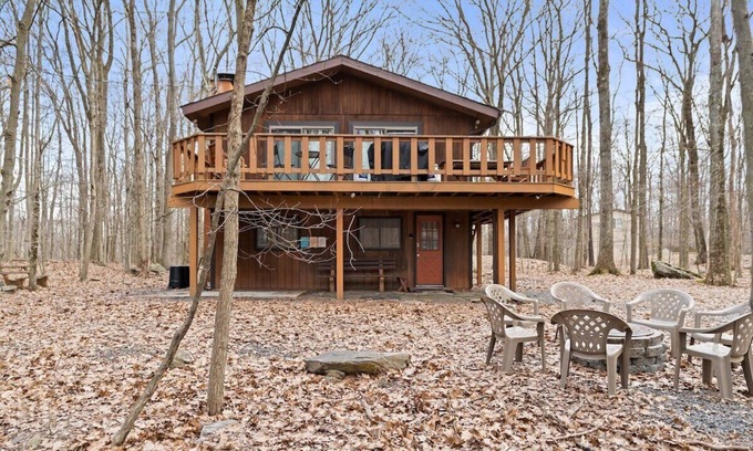 Locust Lake Village Ski Chalet | Pocono Chalet| Hot tub | Sauna | Lake Access
