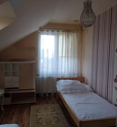 Ilawa House | Pokój gościnny w willi