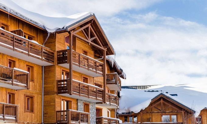 La Toussuire Apartment | Pool Retreat in La Toussuire