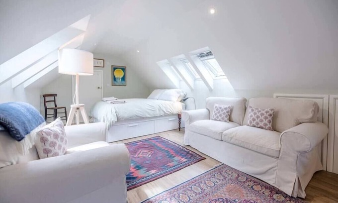 Earl Soham Apartment | Poplar Farm Cartlodge, Earl Soham