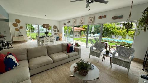 Portillo Villa | Portillo Beach Family House