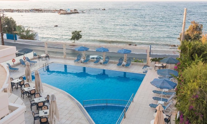 Kato Galatas Hotel | Porto Alegre Hotel