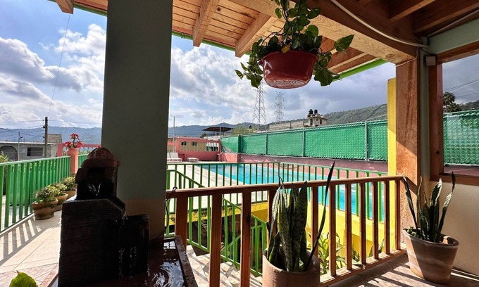 El Santuario Hotel | POSADA LOS ENCINOS