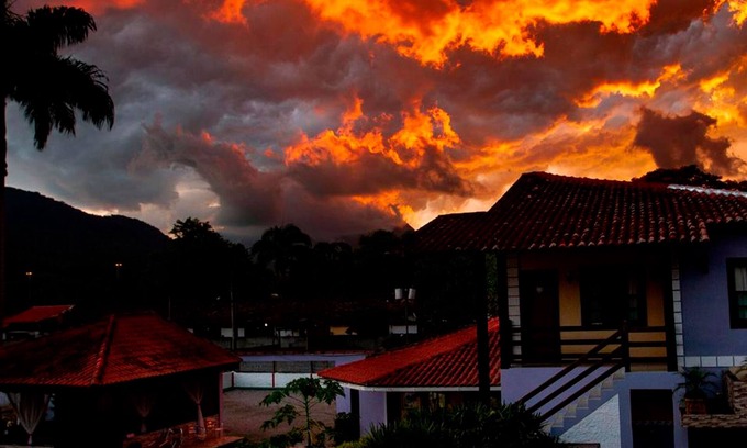 Vila Colonial Hotel | Pousada Larissa