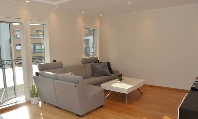 St. Hanshaugen Apartment | PP1C-Central-Spacious,balcony, family/kids, garage